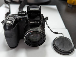 Aparat de fotografiat Fujifilm FinePix S1000fd foto 3