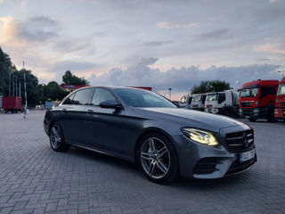 Mercedes E-Class foto 9