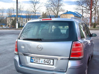 Opel Zafira foto 3