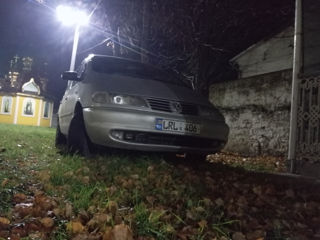 Volkswagen Sharan foto 3