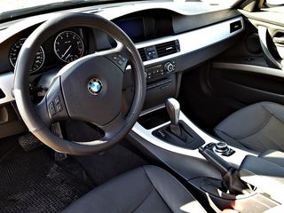 BMW 3 Series foto 2