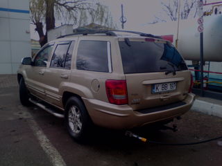 Jeep Grand Cherokee foto 1