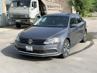 Volkswagen Jetta foto 2