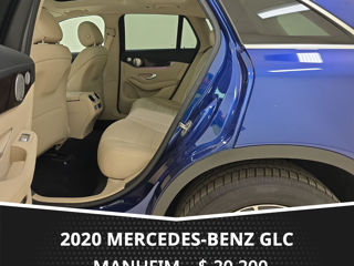 Mercedes GLC foto 8