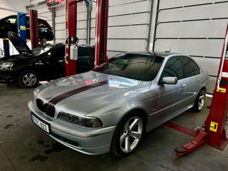 BMW 5 Series foto 5