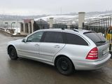 Mercedes C Class foto 4