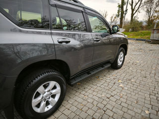 Toyota Land Cruiser Prado foto 6