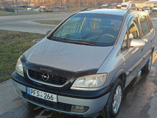 Opel Zafira foto 8