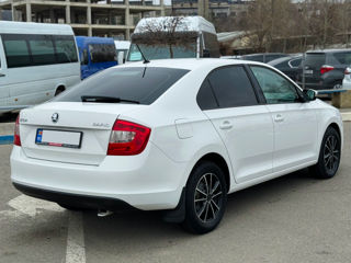 Skoda Rapid фото 5