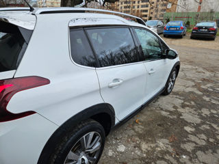 Peugeot 2008 foto 4