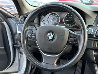 BMW 5 Series foto 12