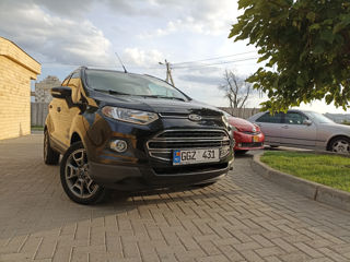 Ford EcoSport foto 1