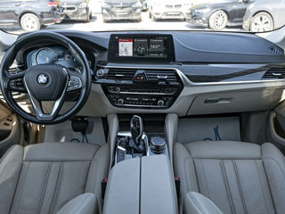 BMW 5 Series foto 6