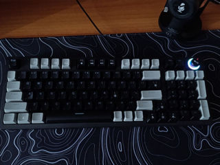 Vând astatură gaming Xtrike Me GK-987G cu garantie de 1 an, are si cutie foto 2