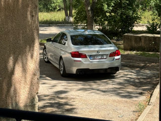 BMW 5 Series foto 4