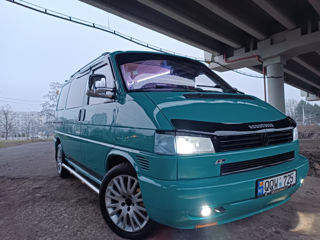 Volkswagen Transporter foto 2