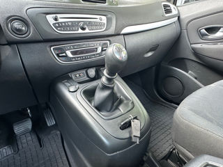 Renault Grand Scenic foto 11