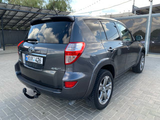 Toyota Rav 4 foto 8