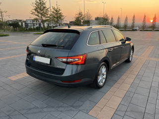 Skoda Superb foto 6