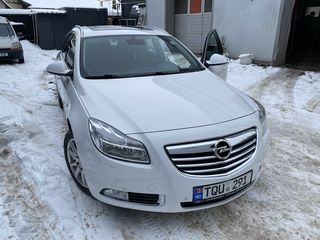 Opel Insignia foto 1