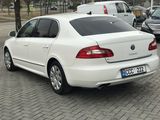 Skoda Superb foto 2