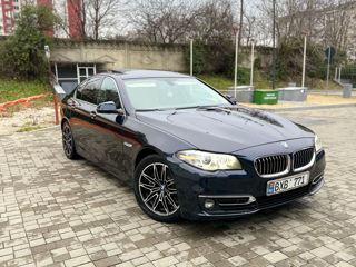 BMW 5 Series foto 3