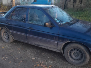 Ford Orion foto 4