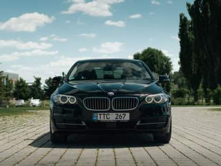 BMW 5 Series foto 2