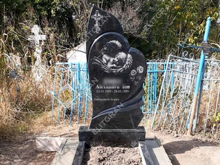 Monumente pentru cimitir Moldova, Chisinau, la comanda modele de morminte,din granit. foto 10