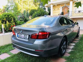 BMW 5 Series foto 4