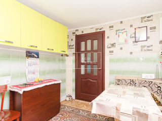 Vânzare apartament cu 4 odăi separate, casă la sol, în 2 nivele, încălzire autonomă, 105900 euro foto 9