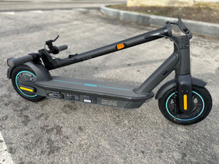 Ninebot KickScooter Max G30D 2