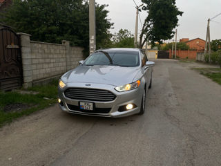 Ford Fusion foto 3