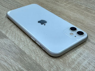 iPhone 11 Alb (parolă)