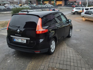 Renault Grand Scenic foto 2