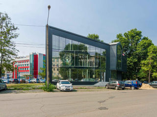 Chirie, spațiu comercial, str. Andrei Doga, 139 m.p, 1400€