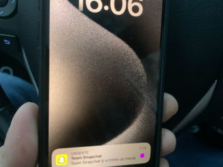 iPhone 15 pro 256Gb foto 2