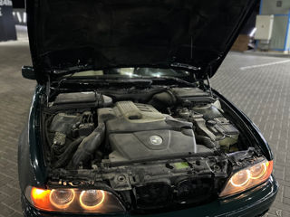 BMW 5 Series foto 5