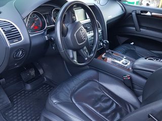 Audi Q7 foto 2