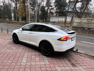 Tesla Model X foto 3