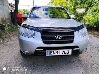 Hyundai Santa FE foto 1