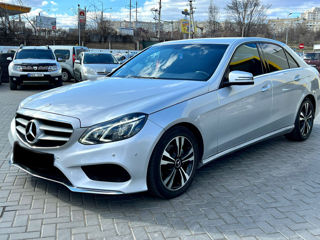 Mercedes E-Class foto 2