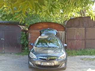 Opel Astra фото 2