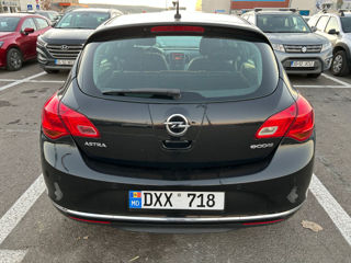 Opel Astra foto 7