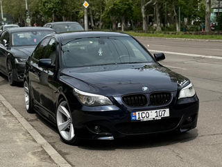 BMW 5 Series foto 4