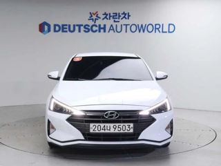 Hyundai Avante foto 3