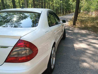 Mercedes E-Class foto 7