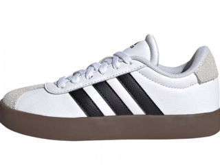 Продам Adidas VL Court