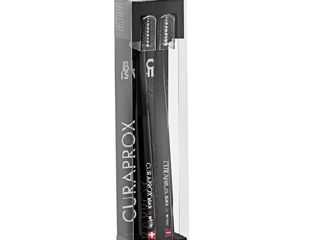 Set din 2 perii de dinți Curaprox CS 5100 Black is White, producător Elveția