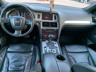 Audi Q7 foto 15